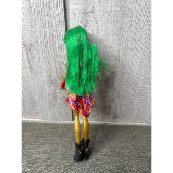 Monster High Doll Ghouls Get Away Jinafire Long Neon Green Hair - Picture 3 of 6